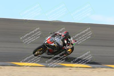 media/Nov-05-2022-SoCal Trackdays (Sat) [[f8d9b725ab]]/Bowl (1145am)/